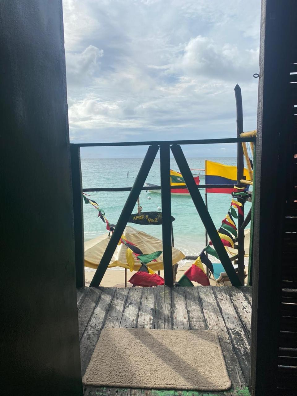 Tipiland Baru La Casa Del Mono Hotel Playa Blanca Eksteriør billede