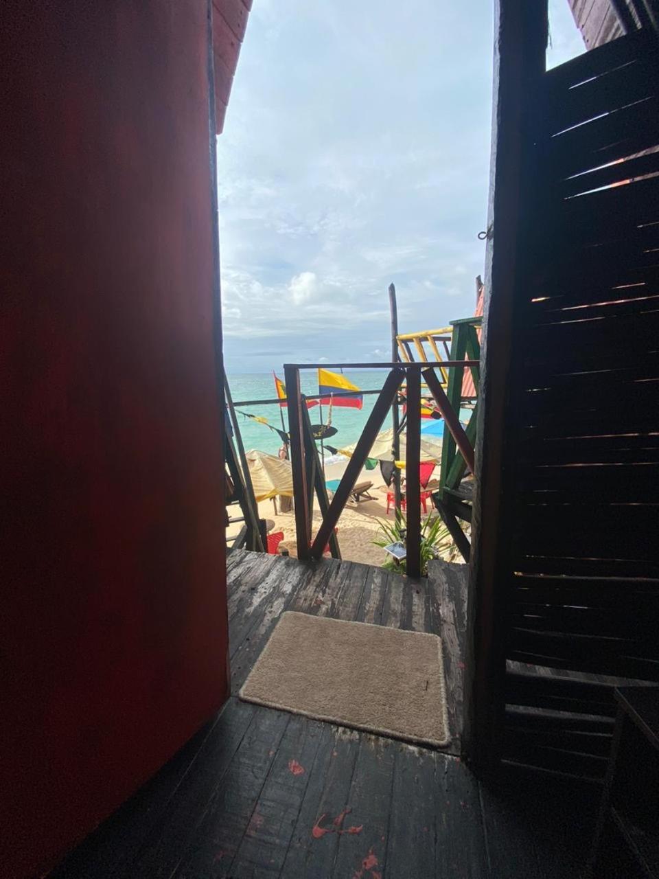 Tipiland Baru La Casa Del Mono Hotel Playa Blanca Eksteriør billede