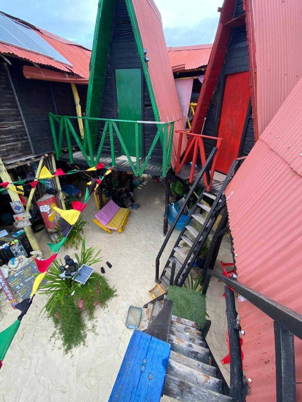 Tipiland Baru La Casa Del Mono Hotel Playa Blanca Eksteriør billede