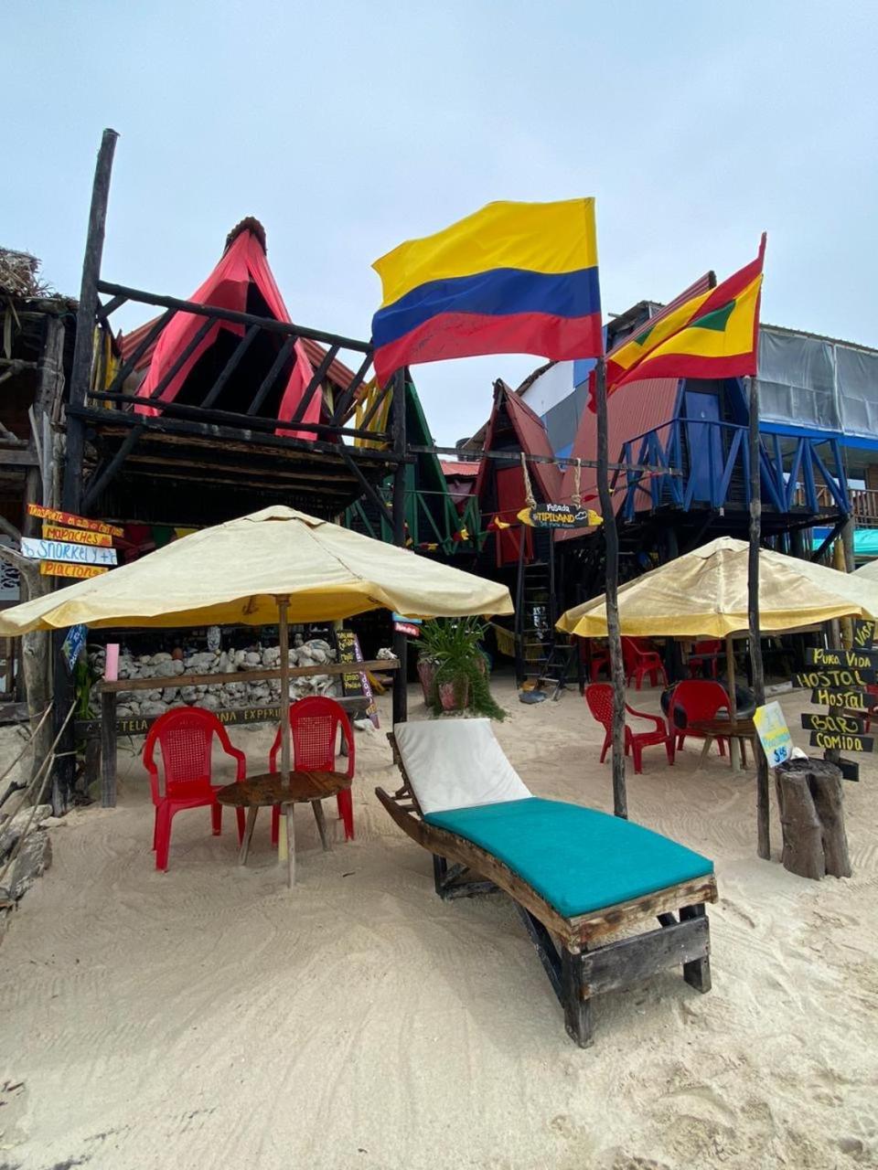 Tipiland Baru La Casa Del Mono Hotel Playa Blanca Eksteriør billede